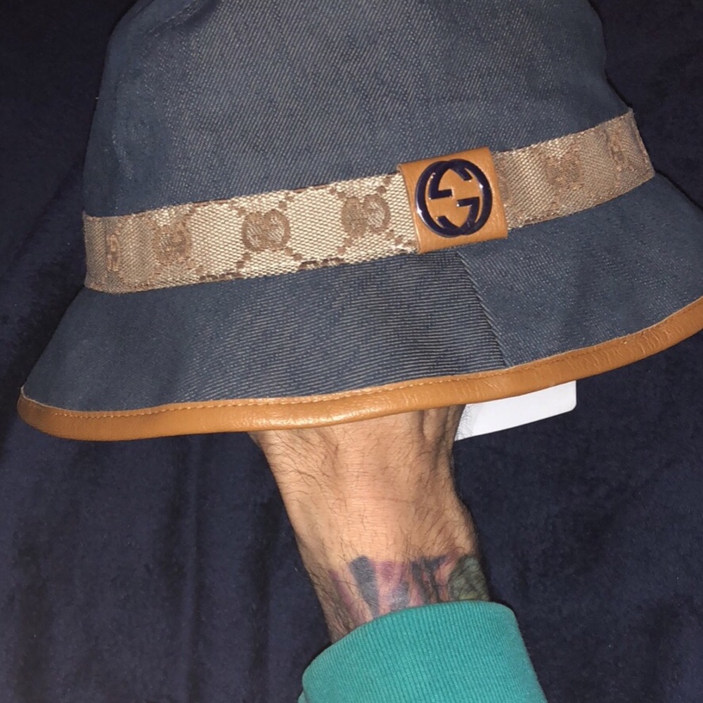Gucci bucket hat